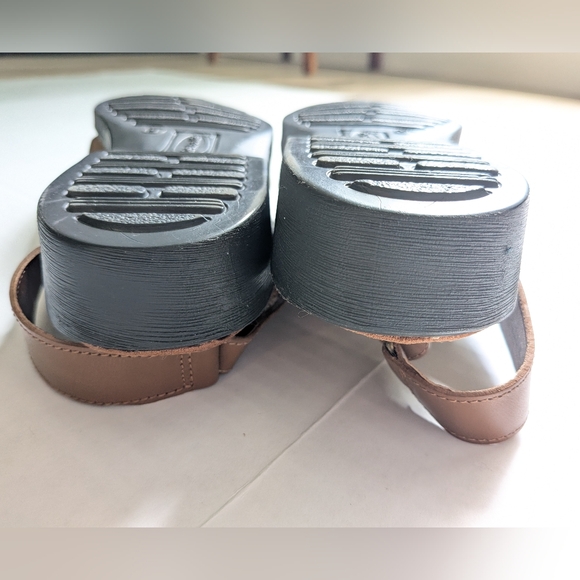 Dr Scholl's Brown Leather Sandals Size 9 - Picture 9 of 12